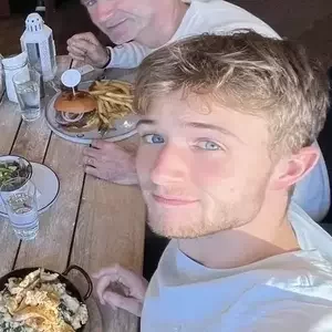 avatar thumb